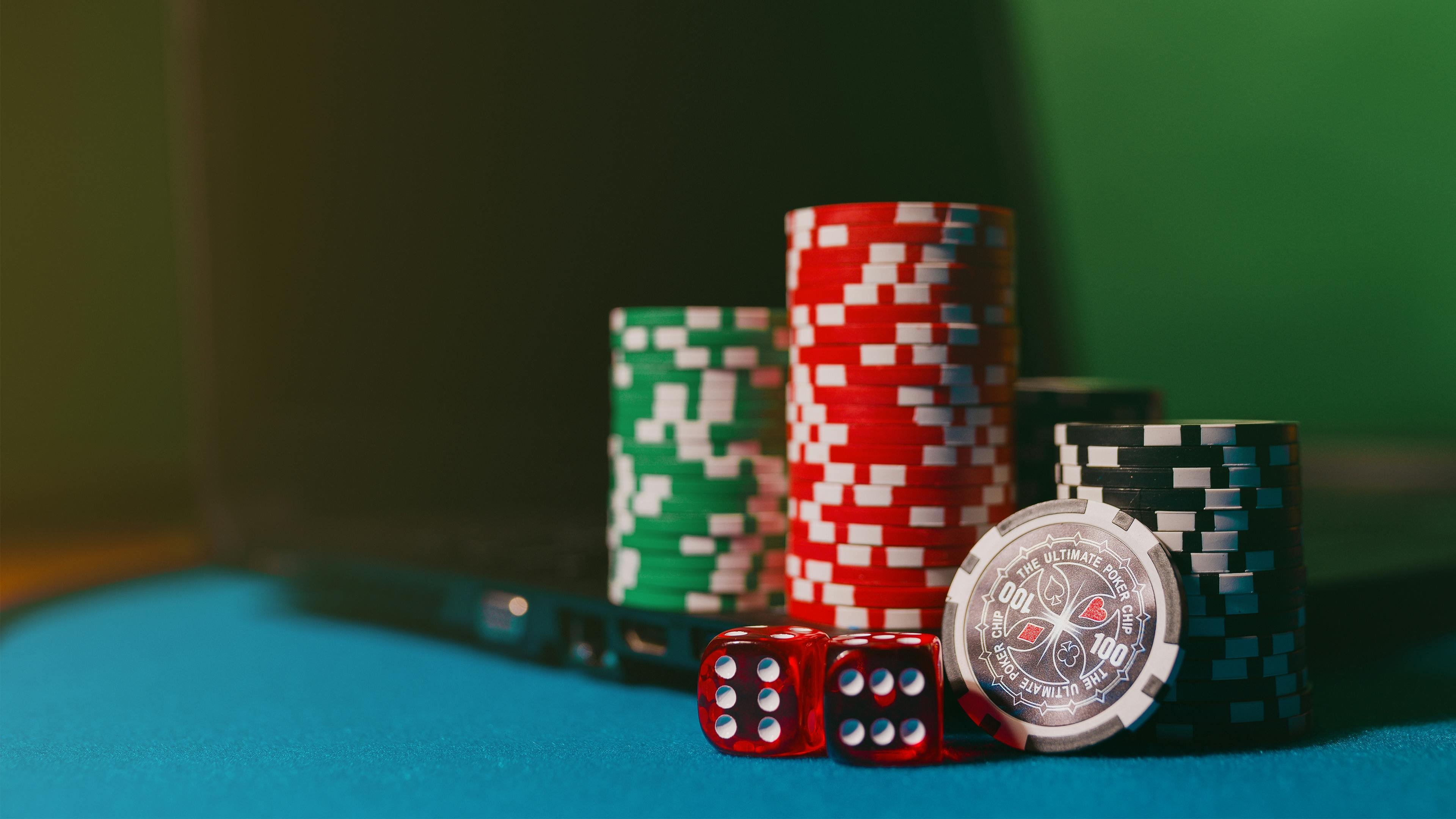 Aplikasi mobile helompo: antarmuka meja Free Bet Blackjack